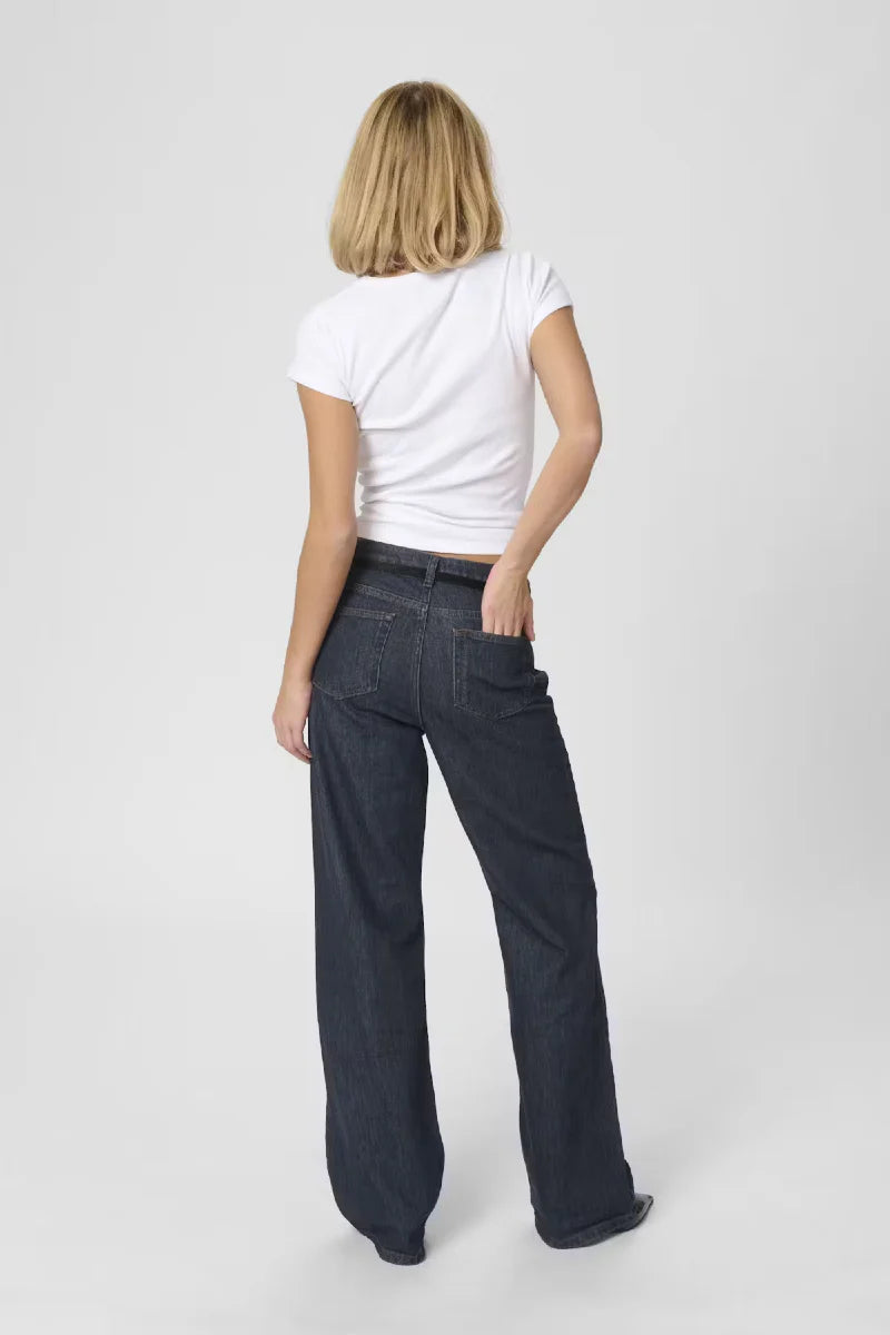 35 The Louis 139 High Wide