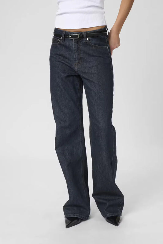 35 The Louis 139 High Wide