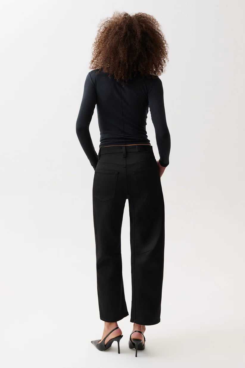 Beau Seamed Crescent Satin
