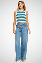 Charger l&#39;image dans la galerie, Striped Corpped Knit Sweater (8266080977104)

