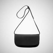 Charger l&#39;image dans la galerie, Inez Recycled Vegan Shoulder Bag (8258935259344)
