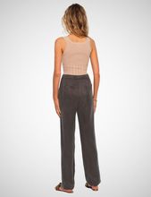 Load image into Gallery viewer, Emaline Pant (8250114080976)
