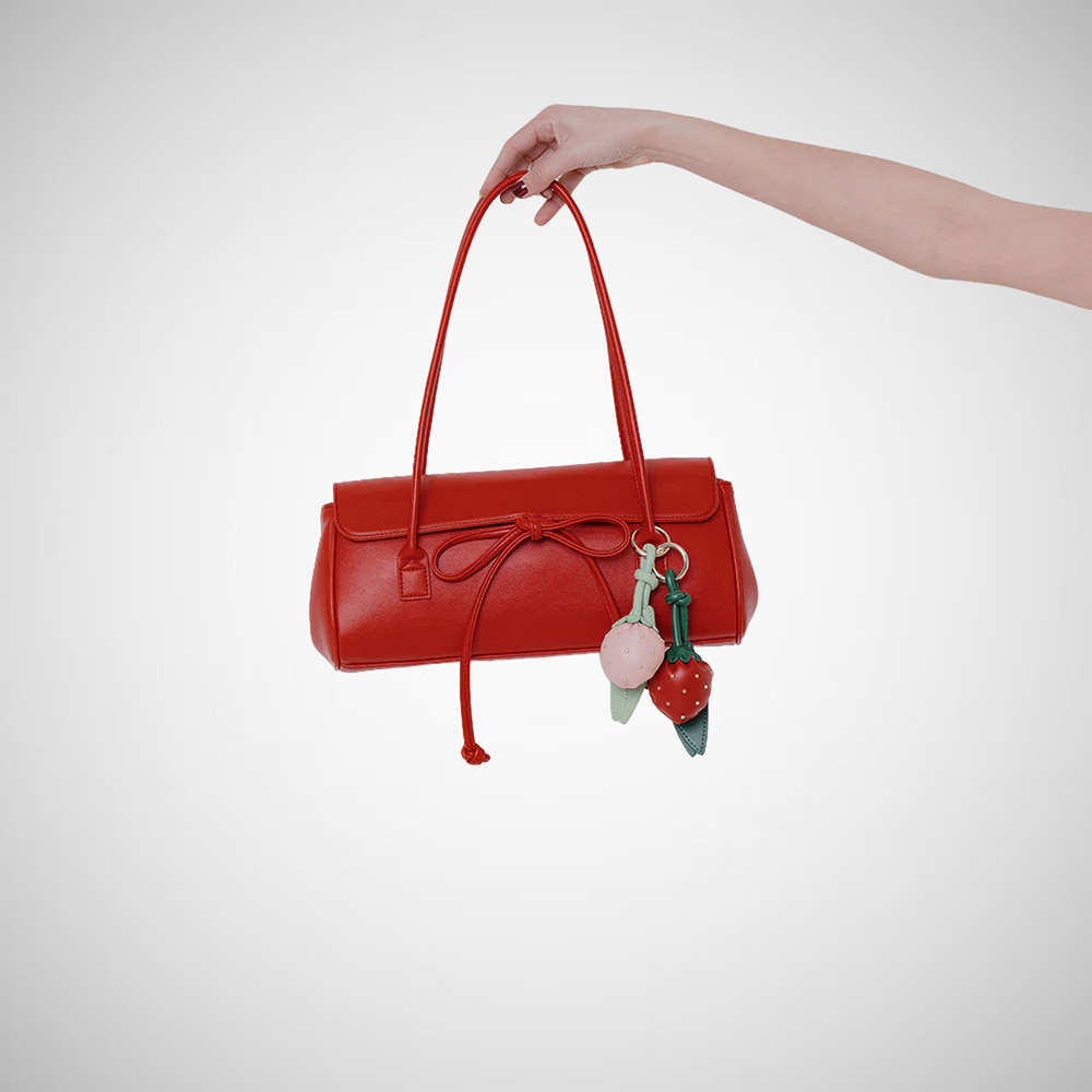 Strawberry Charm (8258935423184)