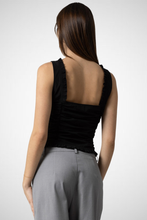 Charger l&#39;image dans la galerie, Woven Asymmetrical Hem Vest (8261478416592)
