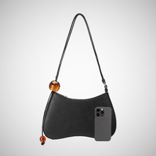 Charger l&#39;image dans la galerie, Pilar Recyled Vegan Shoulder Bag (8258935095504)
