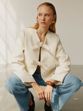Charger l&#39;image dans la galerie, Chic Textured Bow Jacket (8257185939664)
