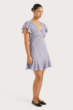 Charger l&#39;image dans la galerie, Amaryllis Floral Dress (8245132886224)
