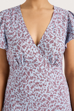 Charger l&#39;image dans la galerie, Amaryllis Floral Dress (8245132886224)
