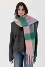 Load image into Gallery viewer, Check Scarf (5 colors) (7939798008016)

