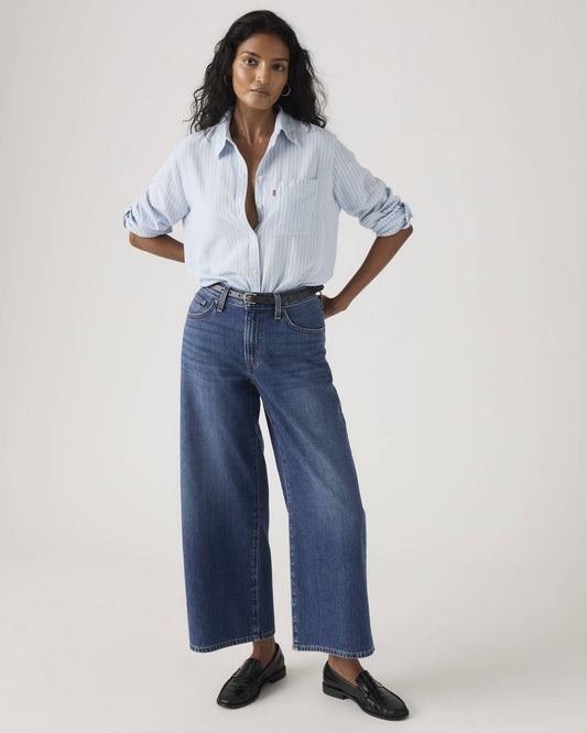 Jambes larges mi-longues chevilles