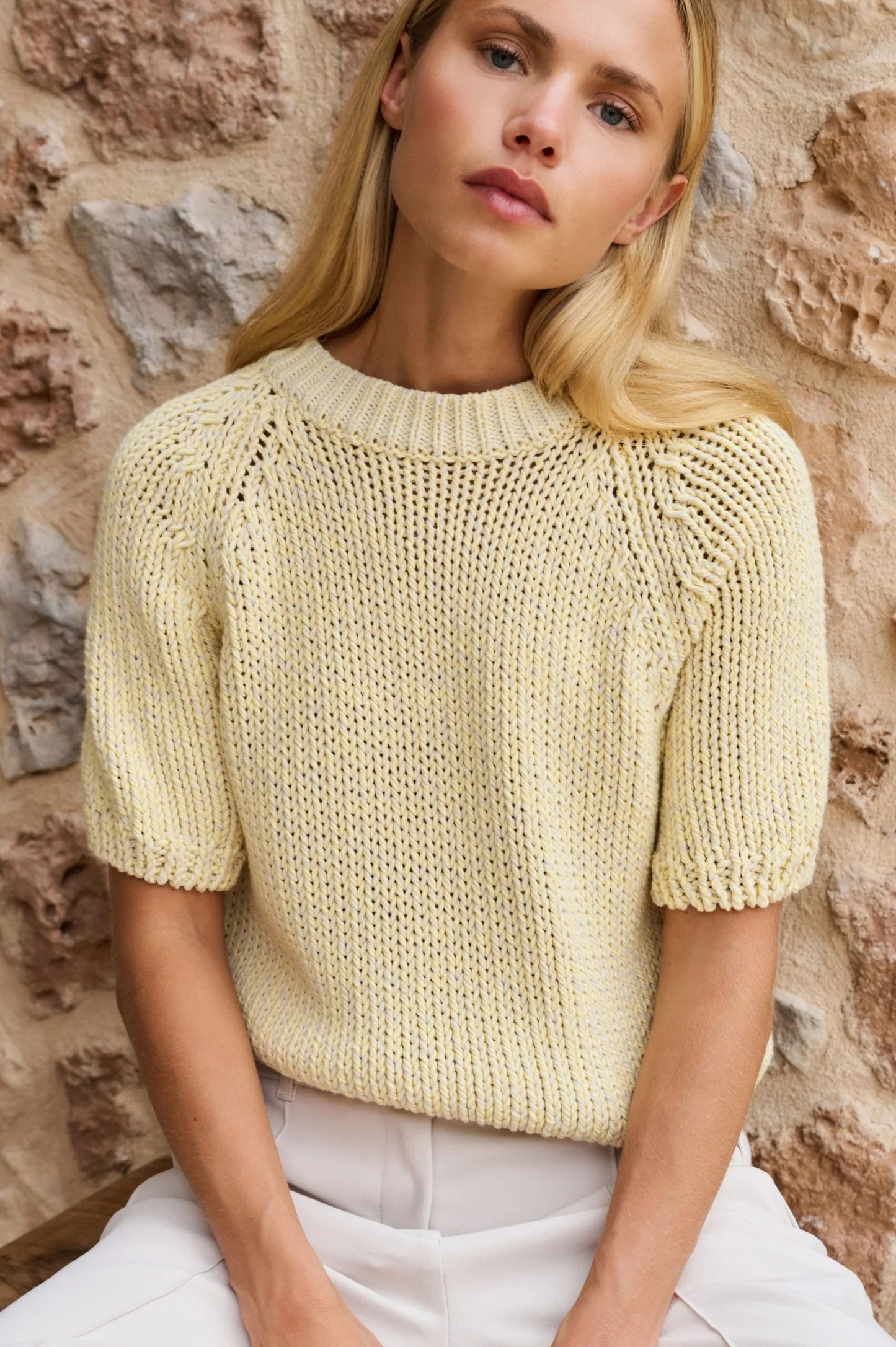 Pull en laine épaisse à manches courtes