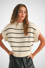 Charger l&#39;image dans la galerie, Striped Pattern Dolman Short Sleeve Sweater Top (8229683069136)
