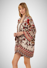 Charger l&#39;image dans la galerie, Reversable Floral Print Kimono (8278388375760)
