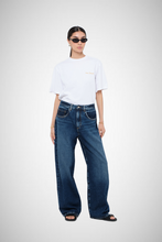 Charger l&#39;image dans la galerie, Poppy Wide Leg Medium Waist Jean (8256851378384)
