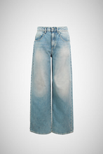 Charger l&#39;image dans la galerie, Poppy Wide Leg Medium Waist Jean (8256851345616)
