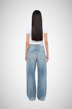 Charger l&#39;image dans la galerie, Poppy Wide Leg Medium Waist Jean (8256851345616)
