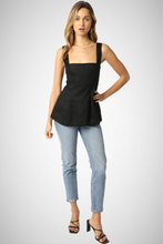 Charger l&#39;image dans la galerie, Noor Flare Top (8261382537424)
