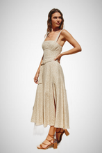 Charger l&#39;image dans la galerie, Dottie Circle Buckle Maxi Dress (8276756463824)

