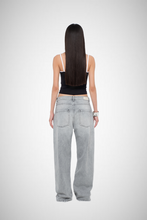 Load image into Gallery viewer, Bea Daddy Low Waist Jean (8256851673296)
