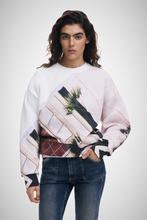 Load image into Gallery viewer, Printed Sweatshirt (8254680039632)

