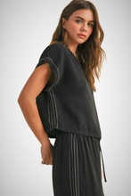 Charger l&#39;image dans la galerie, Viscose Short Sleeve Top (8258932539600)
