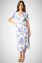 Charger l&#39;image dans la galerie, Cecelia Floral Dress (8261382406352)
