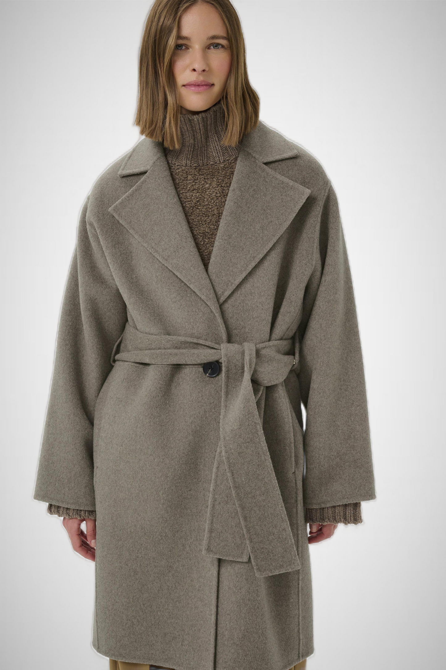 Yillaiw Coat (8341443182800)