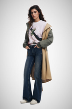 Load image into Gallery viewer, Printed Sweatshirt (8254680039632)
