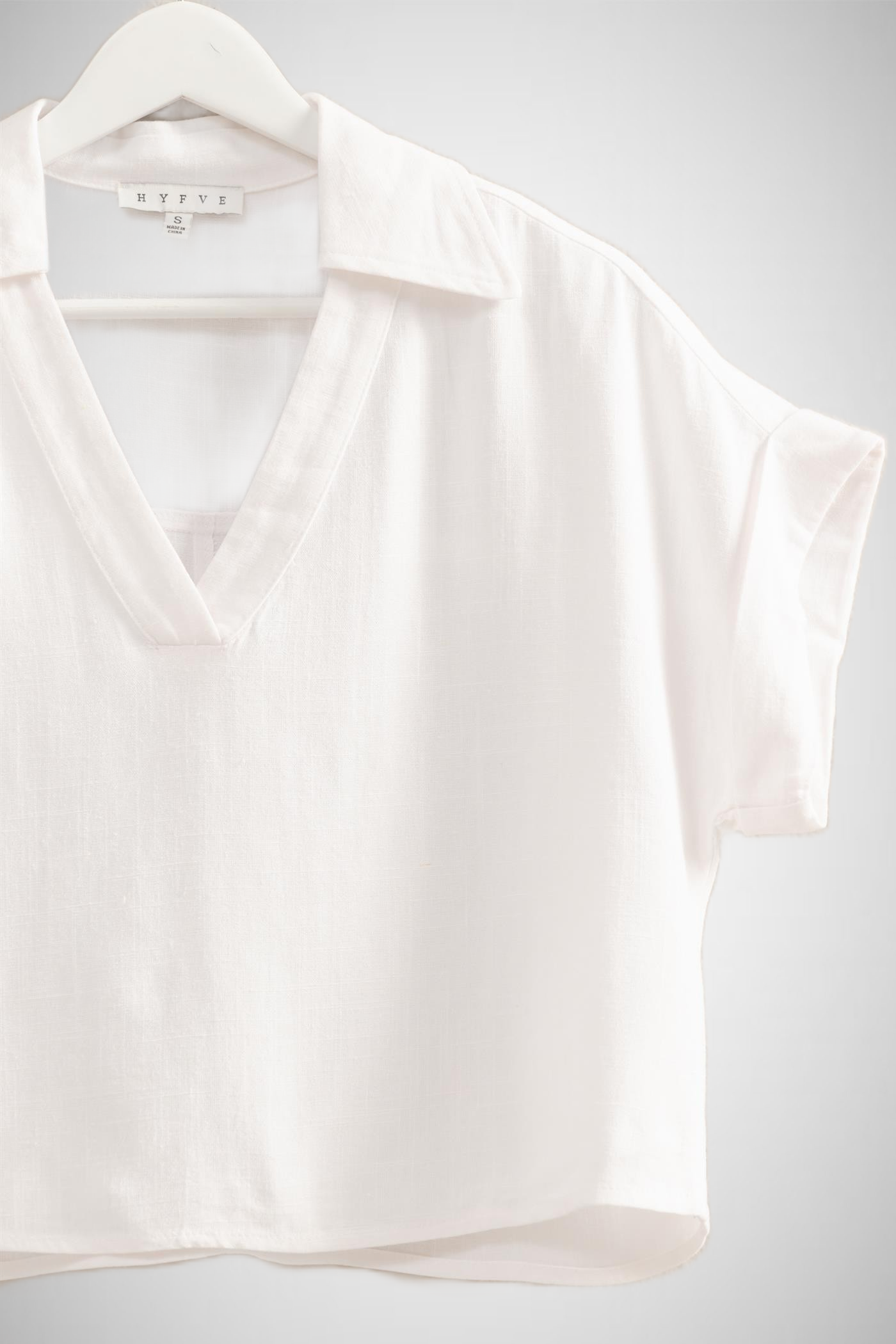 V-Neck Short Sleeve Linen Top (8268850790608)