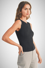 Charger l&#39;image dans la galerie, Viscose Ribbed Knitted Top (8258932474064)
