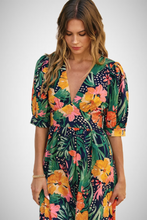 Charger l&#39;image dans la galerie, Hibiscus Surplice Slit Maxi Dress (8276756332752)
