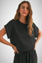 Charger l&#39;image dans la galerie, Viscose Short Sleeve Top (8258932539600)

