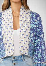 Load image into Gallery viewer, Reversable Quilted Jacket (8278388474064)
