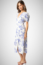Charger l&#39;image dans la galerie, Cecelia Floral Dress (8261382406352)
