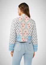 Load image into Gallery viewer, Reversable Quilted Jacket (8278388474064)
