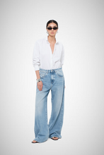 Charger l&#39;image dans la galerie, Debby Wide Leg Medium Waist Jean (8256851411152)
