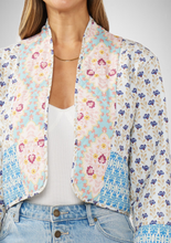 Load image into Gallery viewer, Reversable Quilted Jacket (8278388474064)
