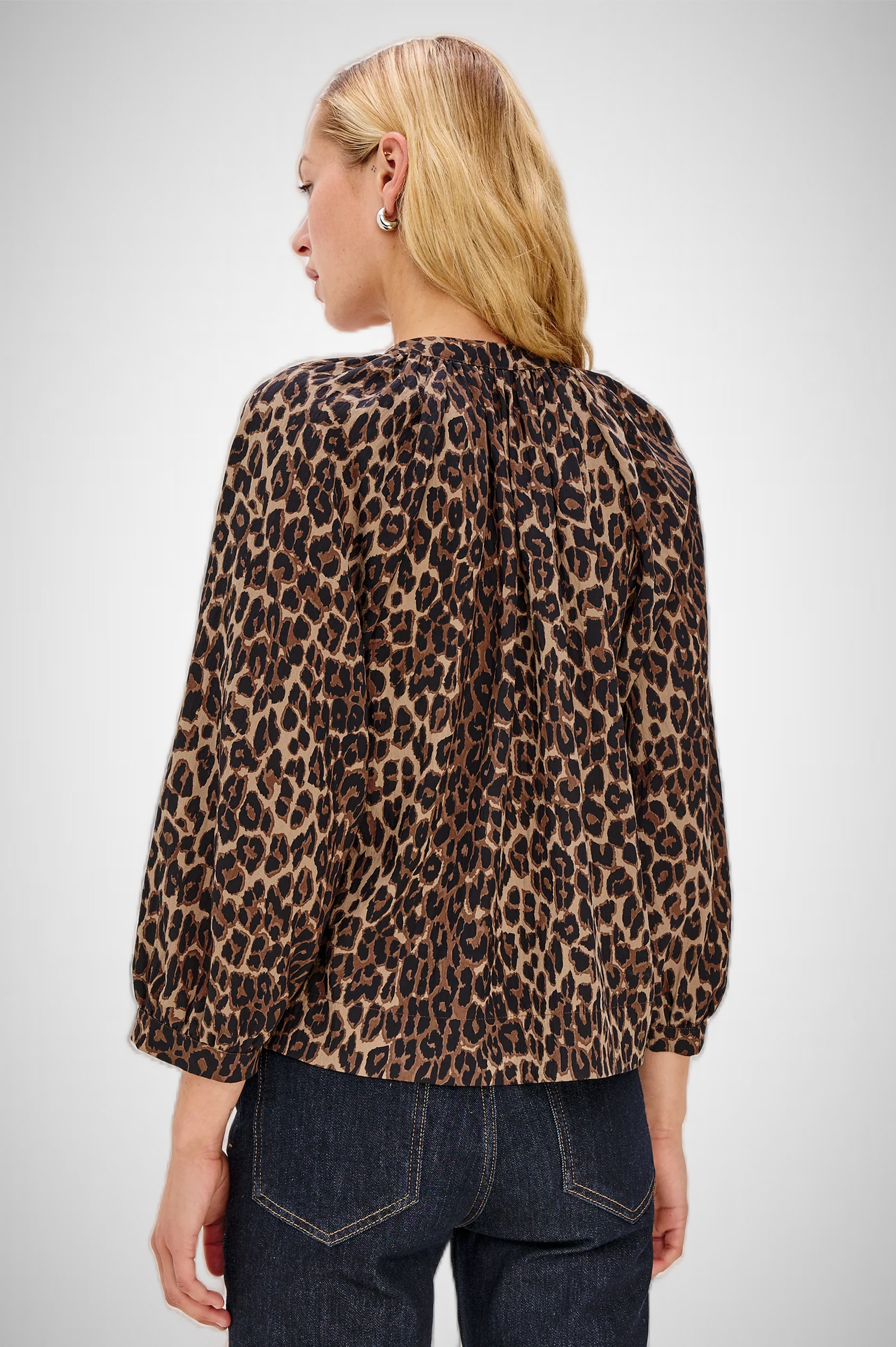 Saint Blouse (8345075646672)
