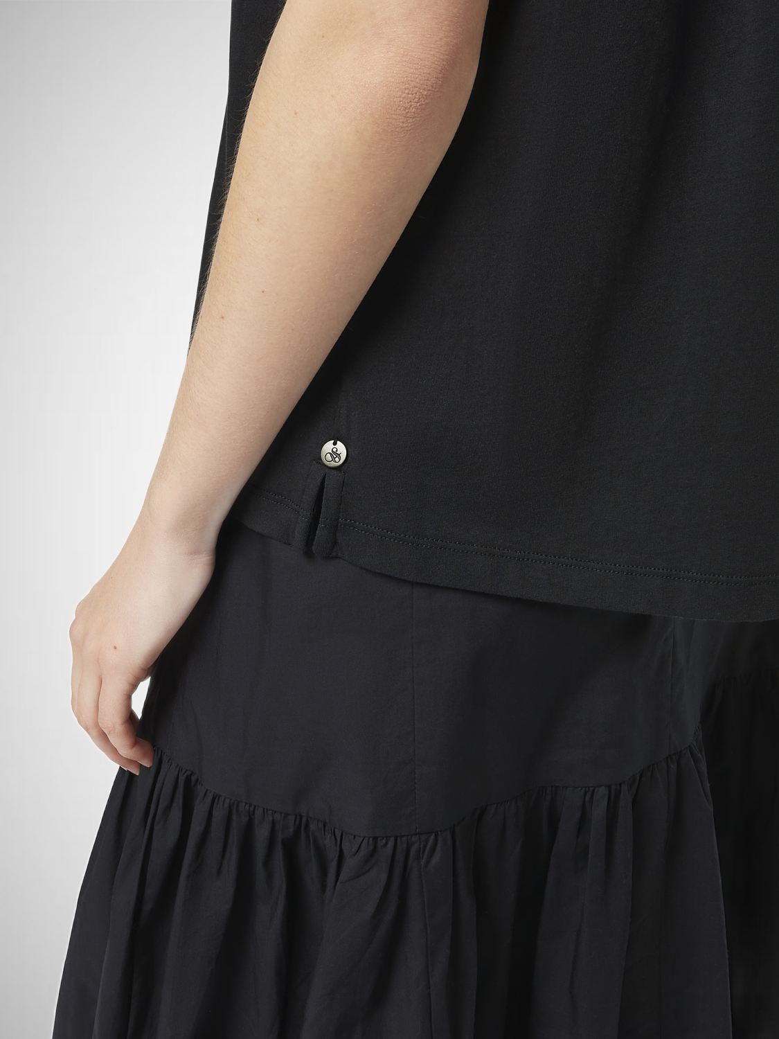 Drapey V-Neck T-Shirt (8256633077968)