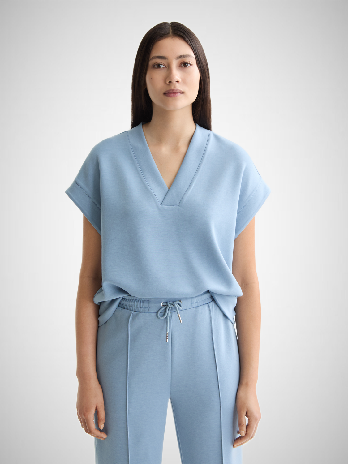 V-Neck Sleeveless Modal Sweatshirt (8297651601616)