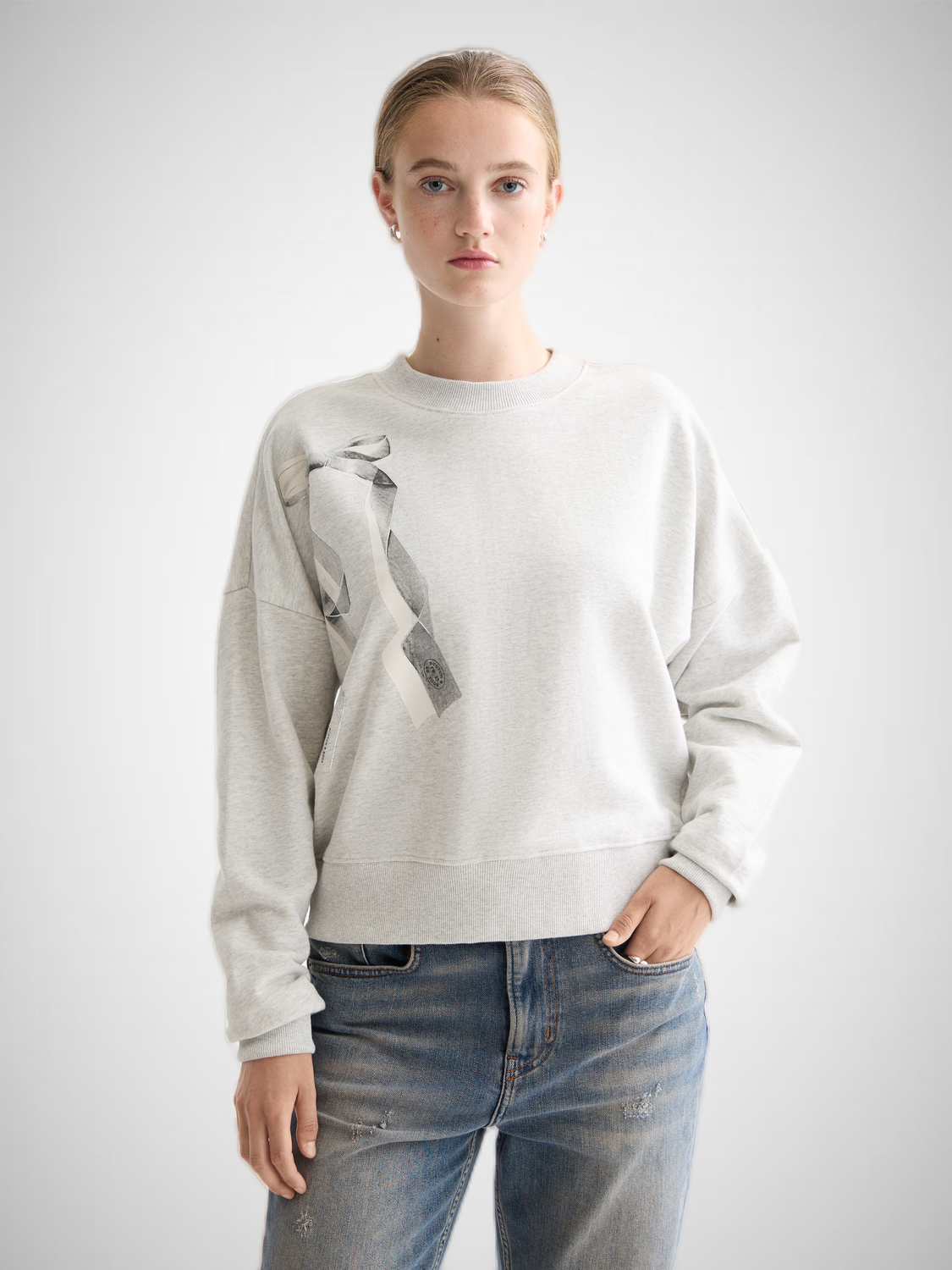Chest Artwork Relaxed Sweatshirt (8351911542992)