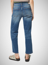 Load image into Gallery viewer, Core The Sky - Straight Jeans (8290216935632)
