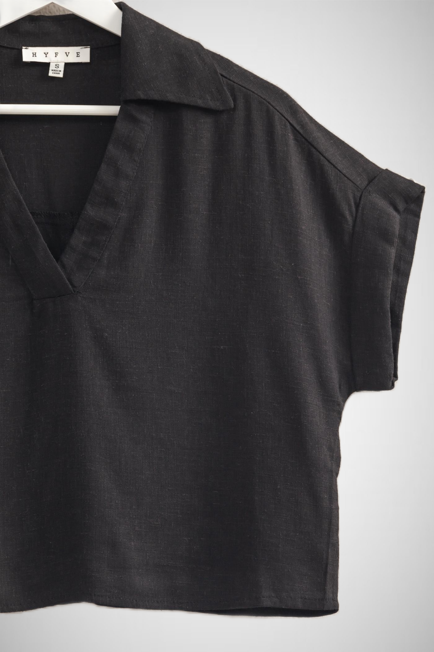 V-Neck Short Sleeve Linen Top (8268850790608)