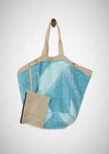 Charger l&#39;image dans la galerie, Large Reversible Fuzzy Abstract Shopper Tote Bag (8261796135120)
