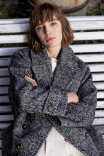 Load image into Gallery viewer, Irjesse Coat (8148921155792)
