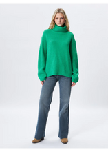 Load image into Gallery viewer, Kingston Sweater (7941129535696)

