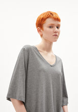 Load image into Gallery viewer, Lianaa T-Shirt (7928619598032)
