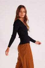 Load image into Gallery viewer, Keyhole Knit Top (7933946790096)
