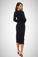 Charger l&#39;image dans la galerie, Ruched Side Midi Knit Dress (8160306299088)
