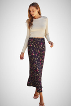 Load image into Gallery viewer, Satin Pull On Maxi Skirt (8160609665232)
